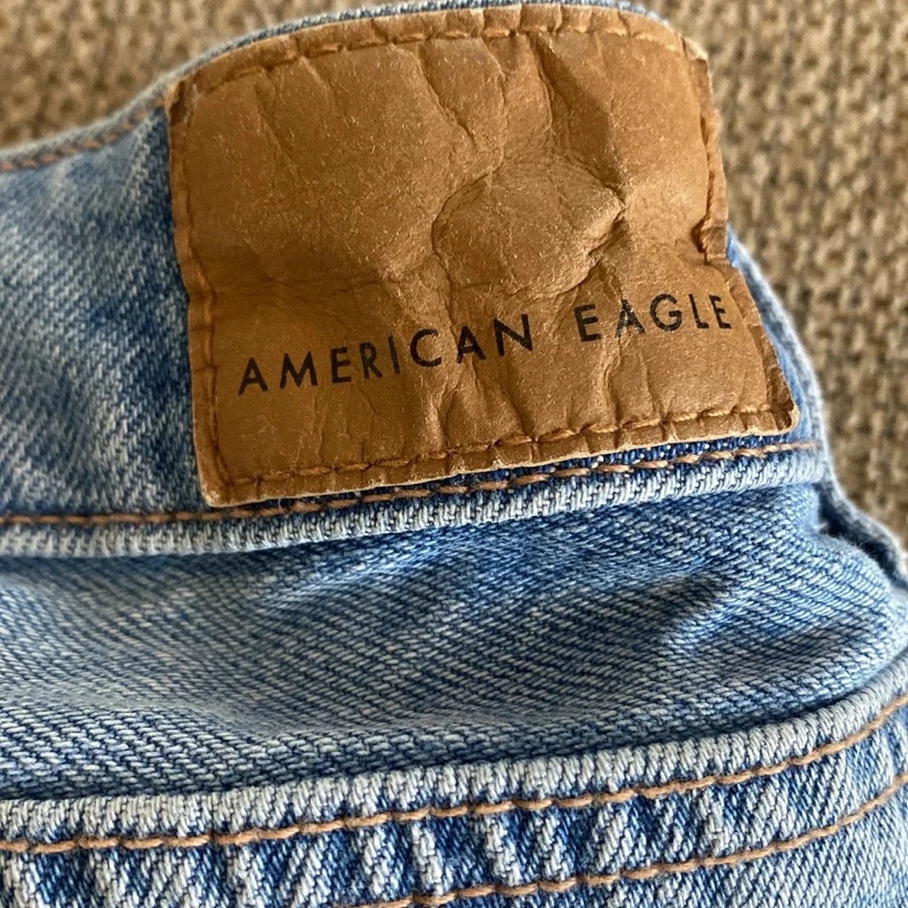 American Eagle Blue Denim Jean Shorts Sz 0 Mom Short